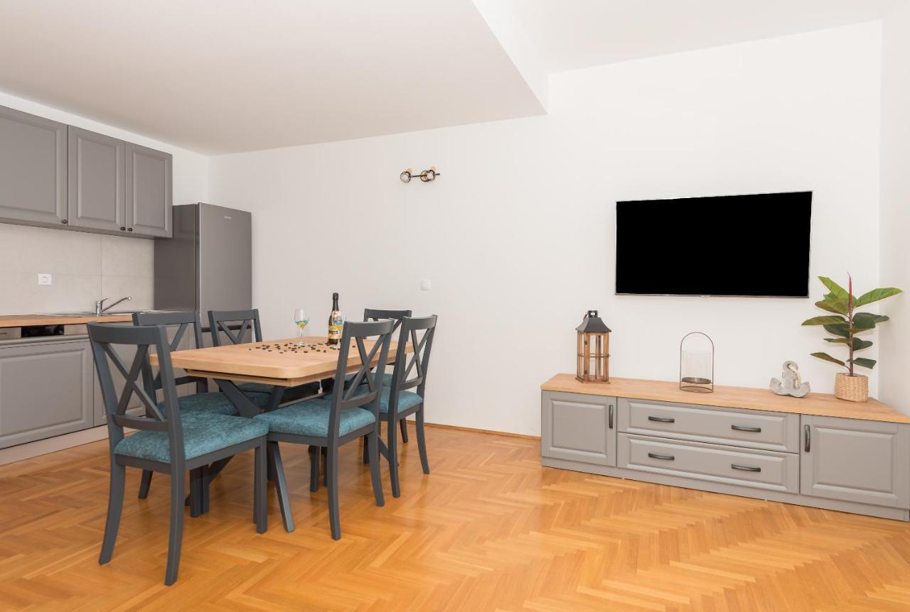 Deluxe 3 Bedroom Apartment With Sea View Baska Voda Exterior photo